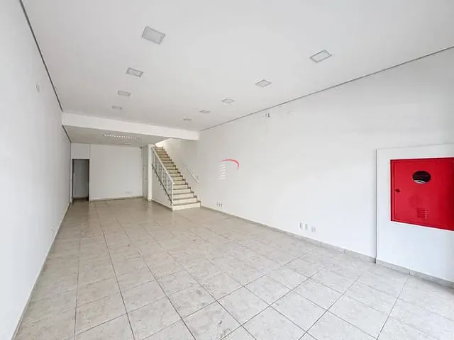 Loja com 140m², para alugar, no bairro Vitória em Londrina