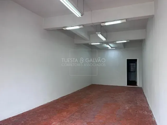 Loja com 60m², para alugar, no bairro Santa Quitéria em Curitiba