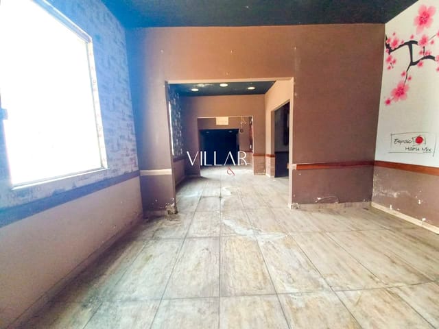 Loja com 165m², à venda ou para alugar, no bairro Olaria em Rio de Janeiro