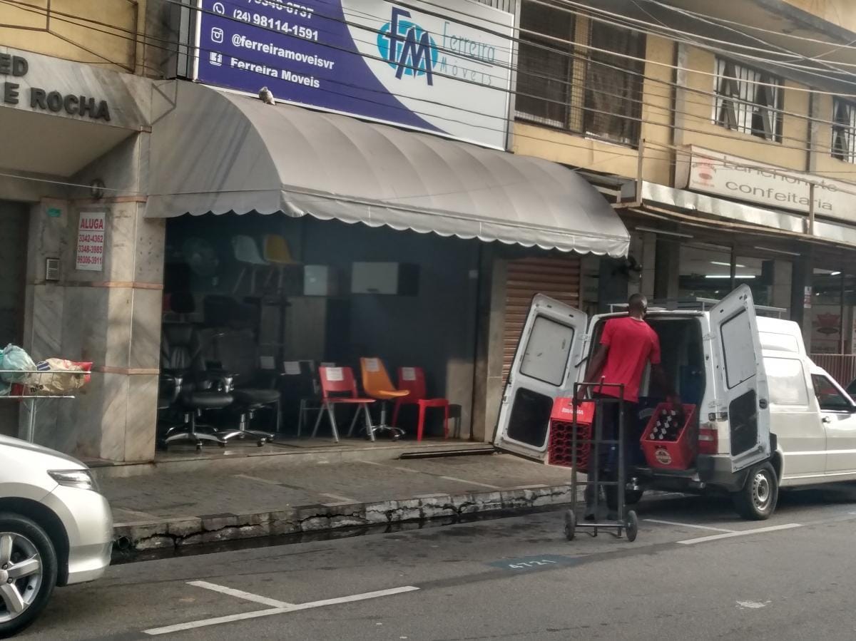 https://static.arboimoveis.com.br/LO0008_ARLEI/ponto-comercial-para-venda-em-volta-redonda-aterrado1623300189840aldqa.jpg