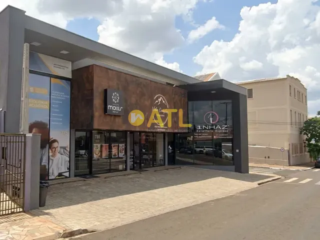 Loja com 114m², para alugar, no bairro Centro em Ourinhos