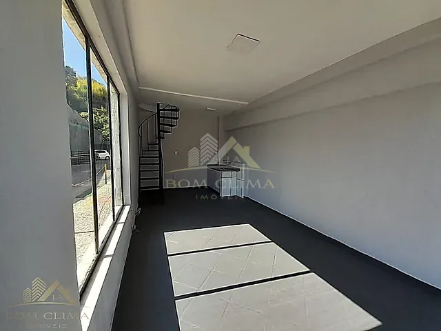 Loja com 33m², para alugar, no bairro Santa Terezinha em Juiz de Fora