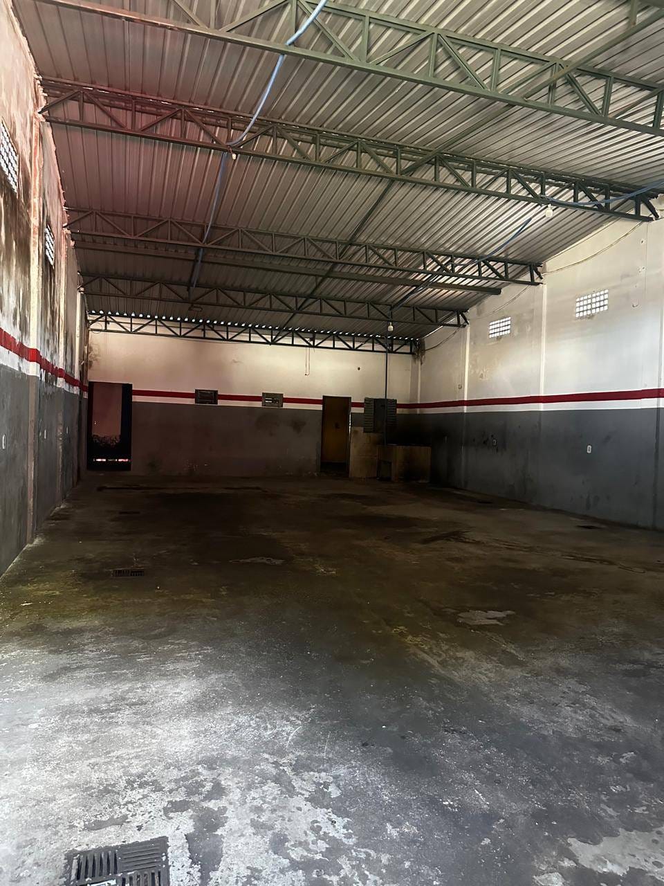 Loja-Salão, 200 m² - Foto 2