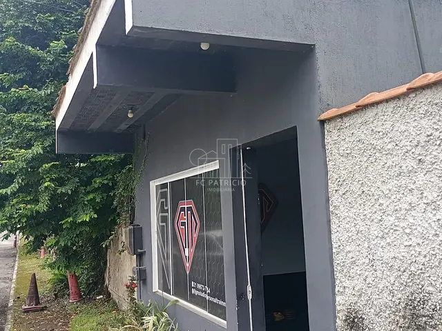 Sala com 100m², para alugar, no bairro Quinta Mariana em Guapimirim