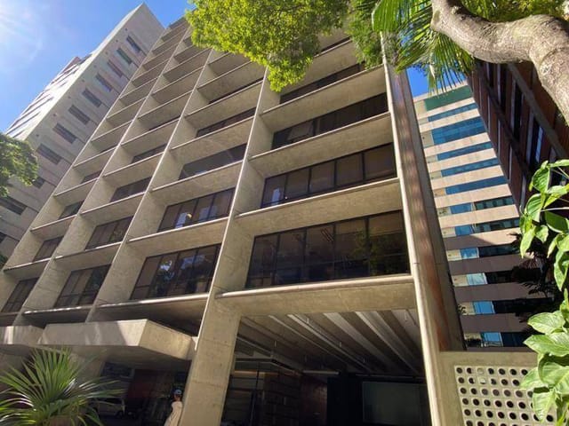Loja à venda, no bairro Vila Olímpia em São Paulo