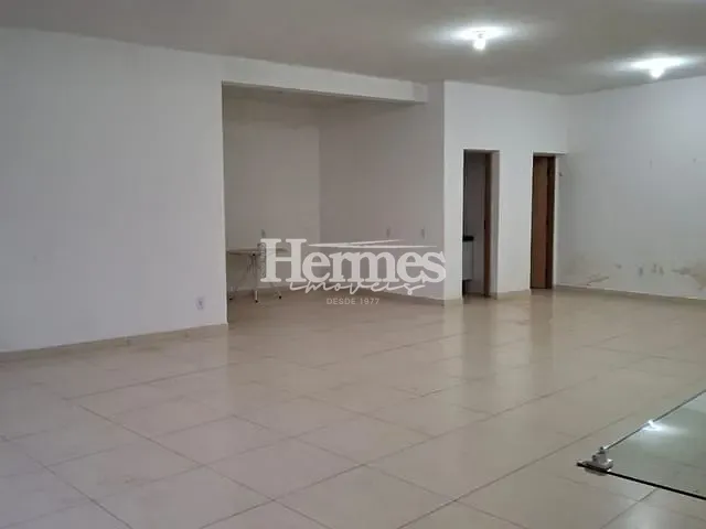 Loja com 526m², à venda, no bairro Parque Bom Retiro em Paulínia