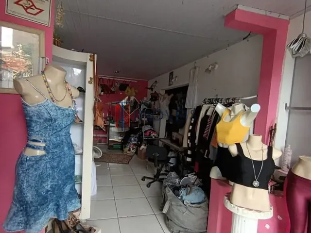 Ponto com 193m², à venda, no bairro Alvinópolis em Atibaia