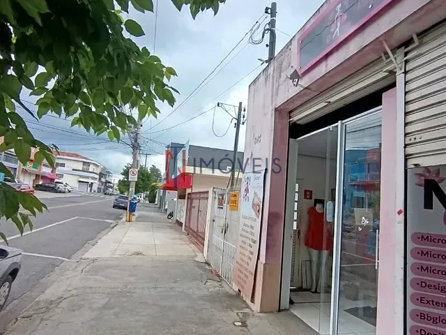 Ponto com 193m², à venda, no bairro Alvinópolis em Atibaia