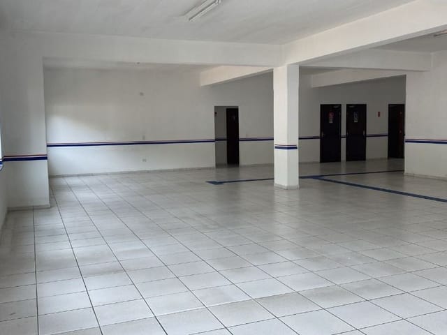 Loja com 230m², para alugar, no bairro Centro em Santana de Parnaíba