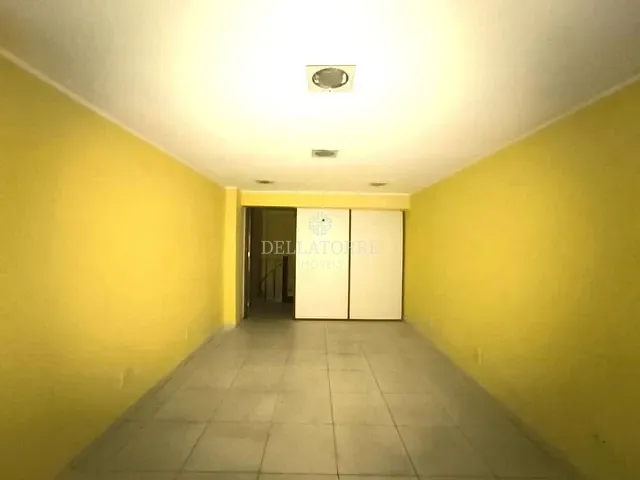 Loja à venda ou para alugar, no bairro Várzea em Teresópolis