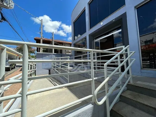Loja com 586m², para alugar, no bairro Centro em Jaguariúna