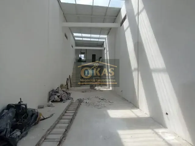 Loja com 384m², para alugar, no bairro Braz Cubas em Mogi das Cruzes