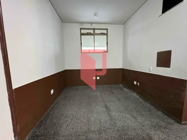 Loja com 35m², para alugar, no bairro Caiçaras em Belo Horizonte