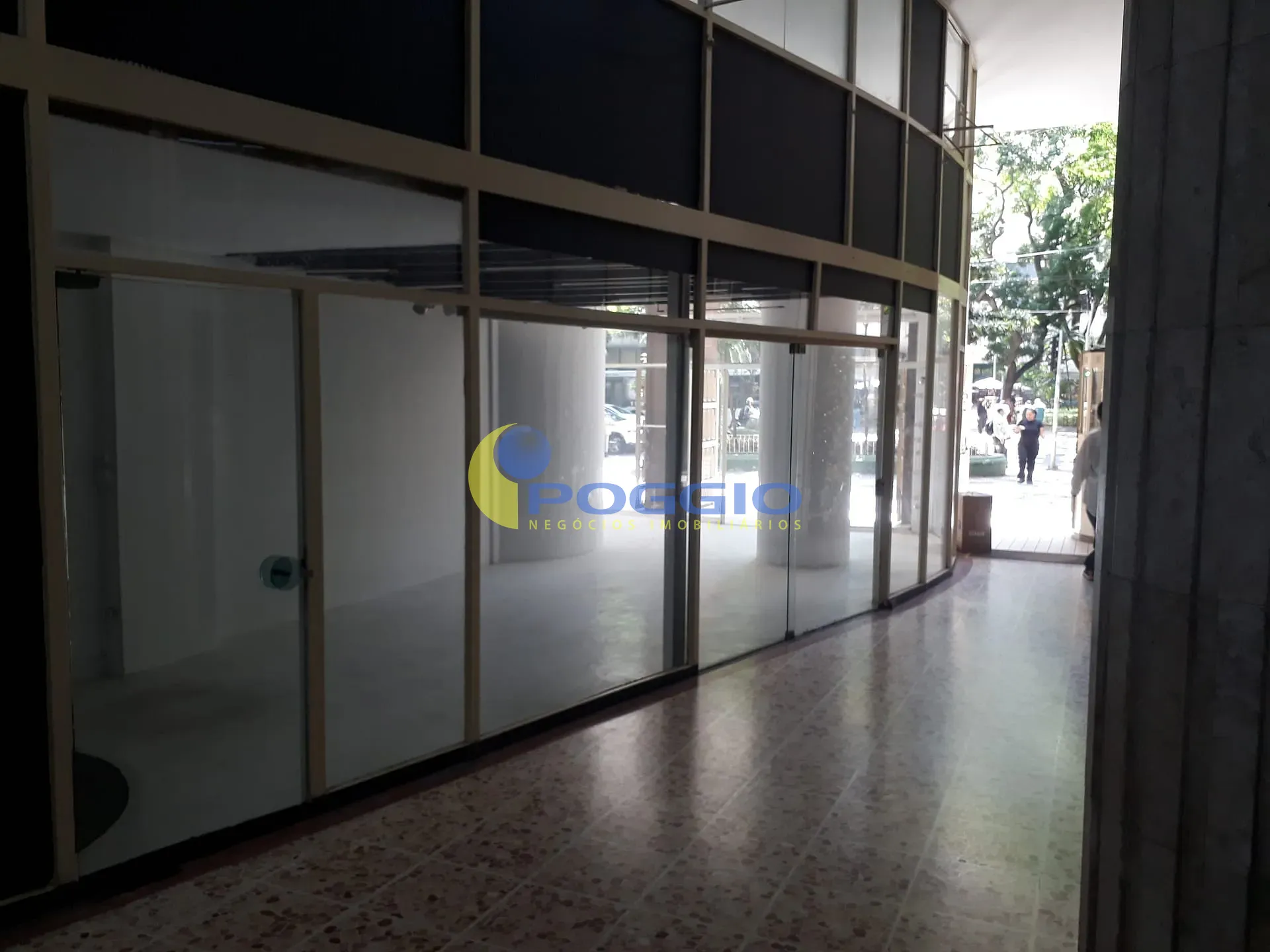 Loja-Salão, 240 m² - Foto 10