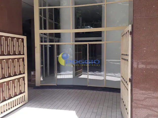 Loja com 240m², à venda, no bairro República em São Paulo