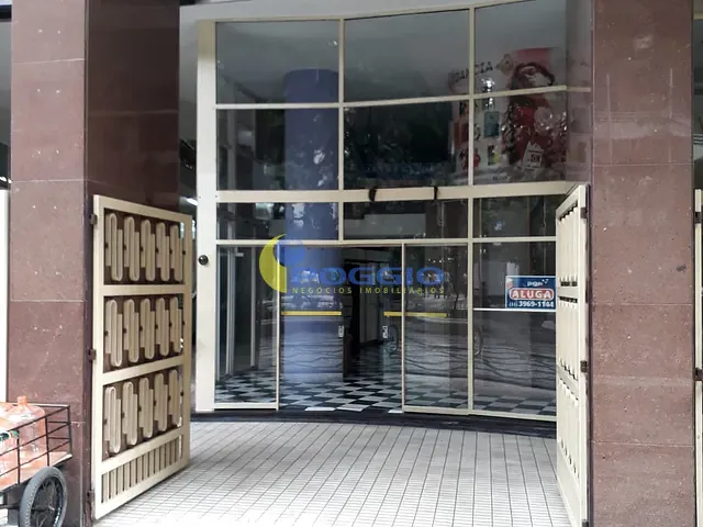 Loja com 240m², à venda, no bairro República em São Paulo