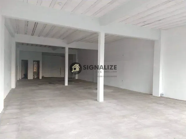 Loja com 180m², para alugar, no bairro Jardim Excelsior em Cabo Frio