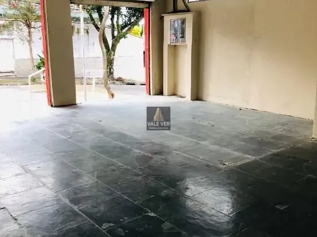 Loja com 138m², para alugar, no bairro Jardim da Granja em São José dos Campos