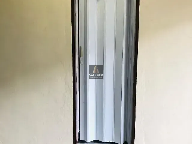 Loja com 138m², para alugar, no bairro Jardim da Granja em São José dos Campos