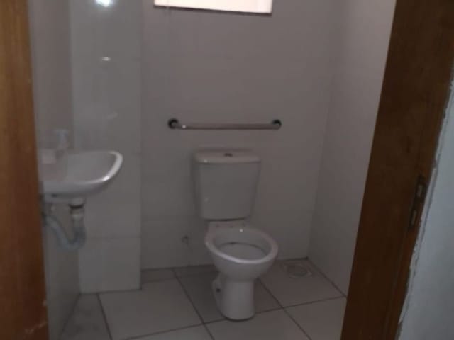 Loja com 50m², para alugar, no bairro Centro em Macaé