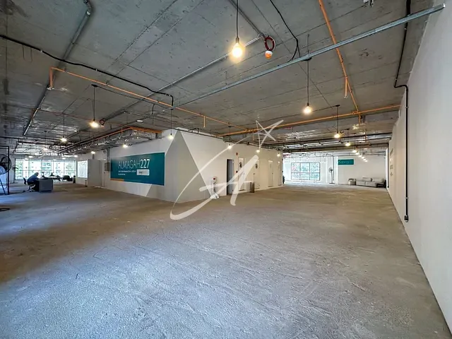 Loja com 344m², à venda ou para alugar, no bairro Vila Gomes Cardim em São Paulo