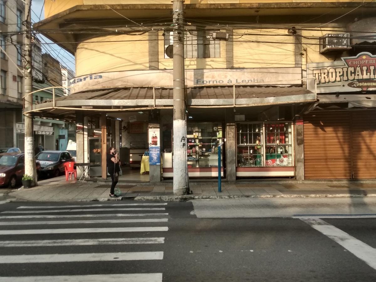 https://static.arboimoveis.com.br/LO0009_ARLEI/ponto-comercial-para-venda-em-volta-redonda-aterrado1623300190058jgzzj.jpg