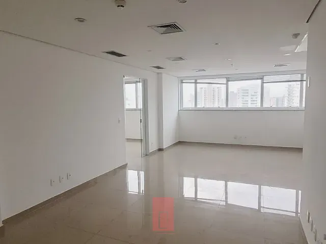 Sala à venda ou para alugar, no bairro Santana em São Paulo