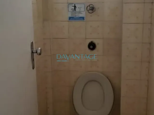 Loja com 145m², para alugar, no bairro República em São Paulo