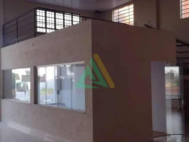 Loja com 360m², para alugar, no bairro Jardim Santa Helena em Mogi Mirim