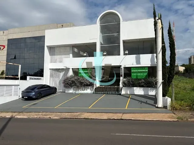 Prédio com 966m², para alugar, no bairro JARDIM NOVA AMÉRICA em ARARAQUARA