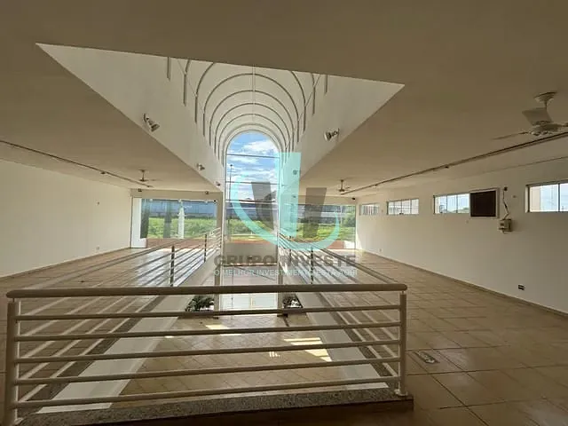 Prédio com 966m², para alugar, no bairro JARDIM NOVA AMÉRICA em ARARAQUARA