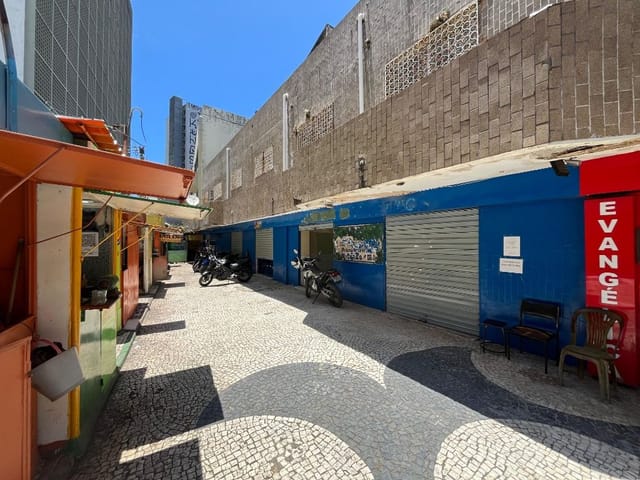 Loja com 300m², à venda, no bairro Santo Antônio em Recife
