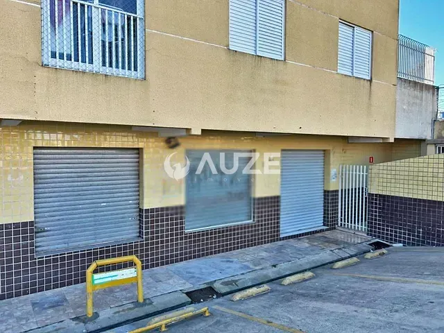 Loja com 45m², à venda, no bairro Monza em Colombo