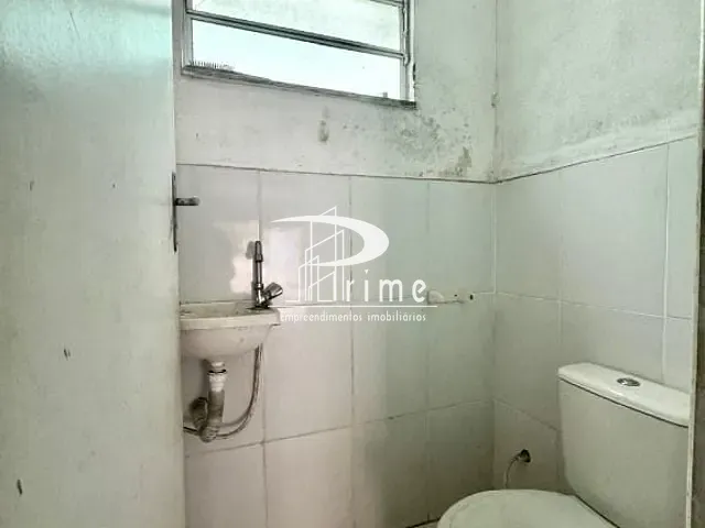 Loja com 30m², para alugar, no bairro Itaipu em Niterói