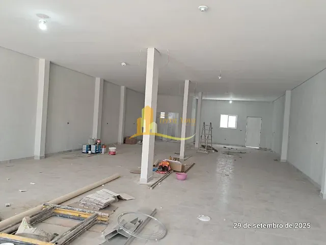 Loja com 260m², para alugar, no bairro Caiçara em Praia Grande