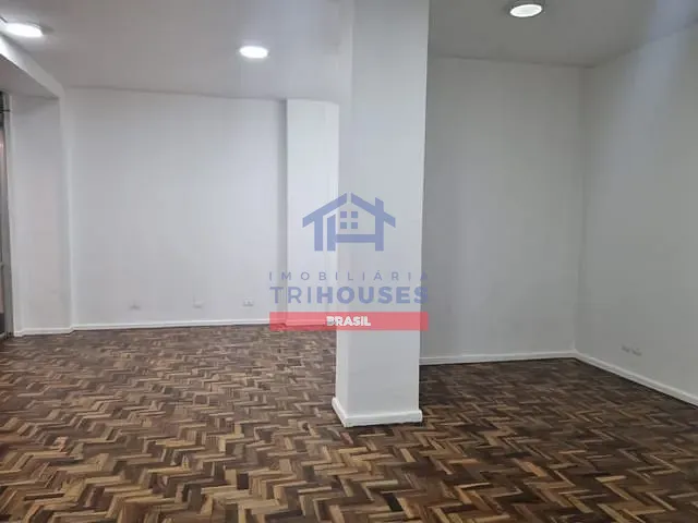 Loja com 70m², à venda, no bairro Centro em Curitiba