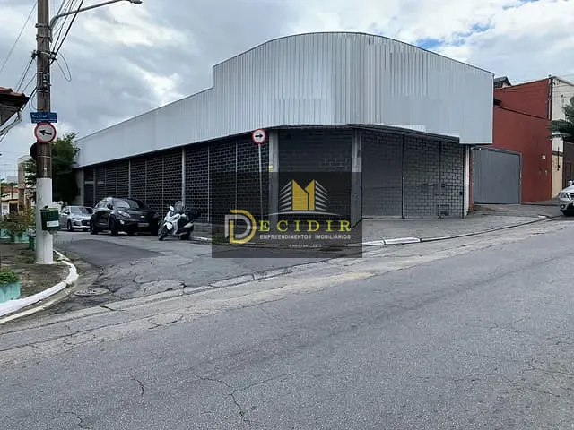 Loja com 270m², para alugar, no bairro Água Rasa em São Paulo