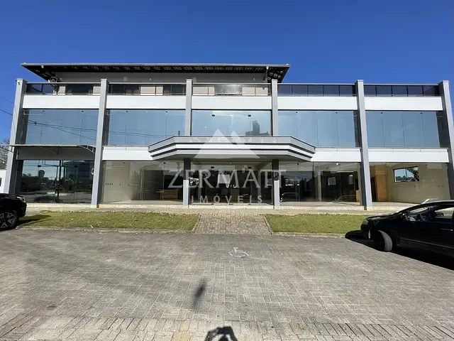 Loja com 900m², para alugar, no bairro Santa Terezinha em Gaspar