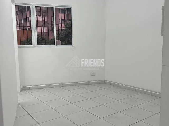 Loja com 45m², para alugar, no bairro Cidade Líder em São Paulo