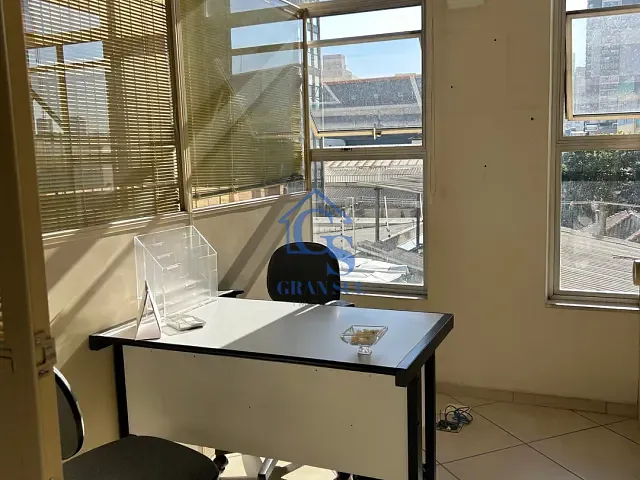 Loja para alugar, no bairro Santo Amaro em São Paulo
