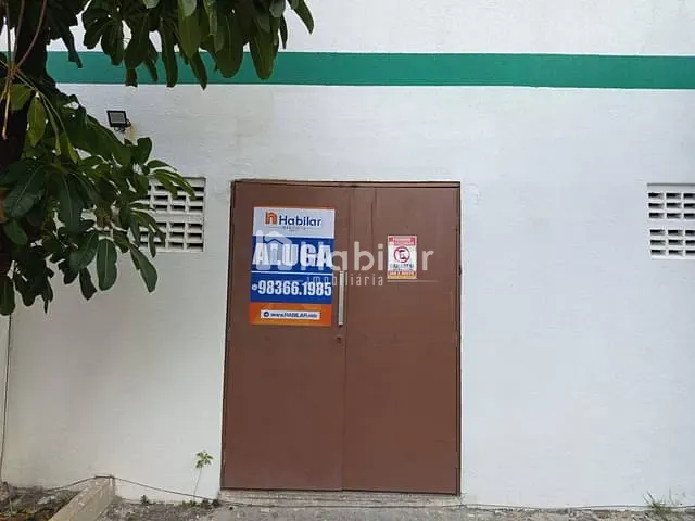 Loja para alugar, no bairro Amaralina em Salvador