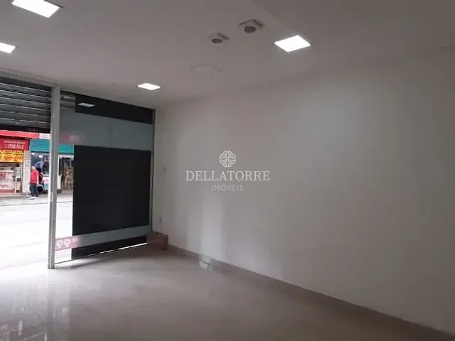 Loja com 994m², para alugar, no bairro Várzea em Teresópolis