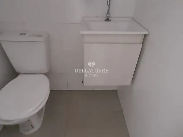Loja com 994m², para alugar, no bairro Várzea em Teresópolis