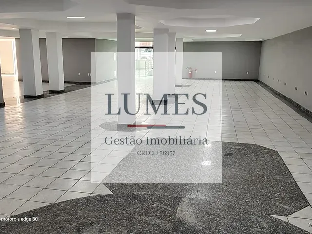 Loja com 435m², para alugar, no bairro Paraíso em Americana