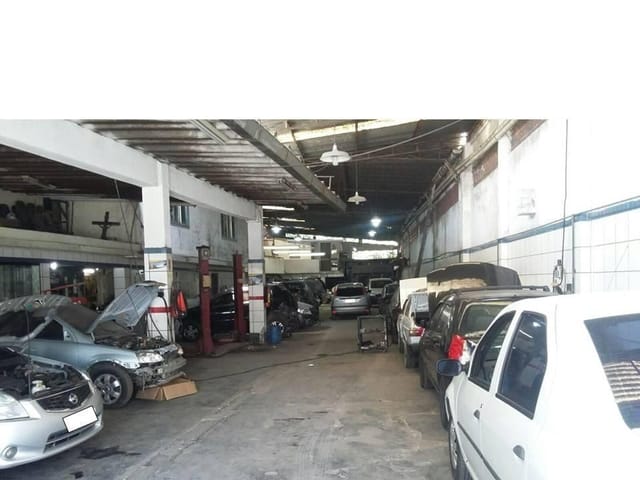 Loja com 700m², para alugar, no bairro Marechal Hermes em Rio de Janeiro