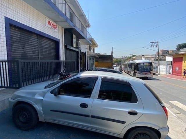 Loja com 250m², para alugar, no bairro Chácara Santana em São Paulo