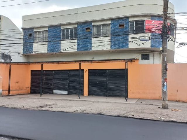 Foto do Loja - ALUGUEL DE LOJA COMERCIAL COM 352 M2, 11 SALAS, 4 BANHEIROS, ÁREA PARA ESTACIONAMENTO, CENTRO, NOVA IGUAÇU, RJ | PATRIRIO IMÓVEIS