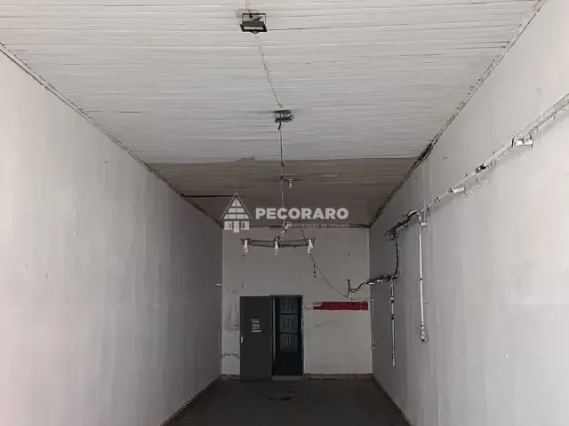 Loja para alugar, no bairro Guaiaúna em São Paulo