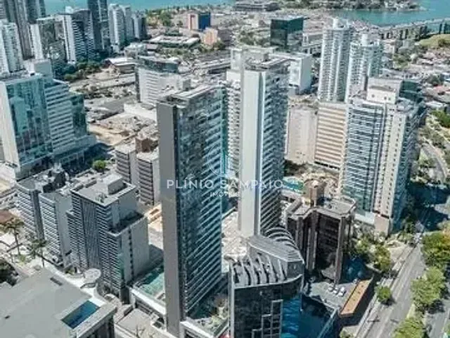 Loja com 40m², à venda, no bairro Enseada do Suá em Vitória
