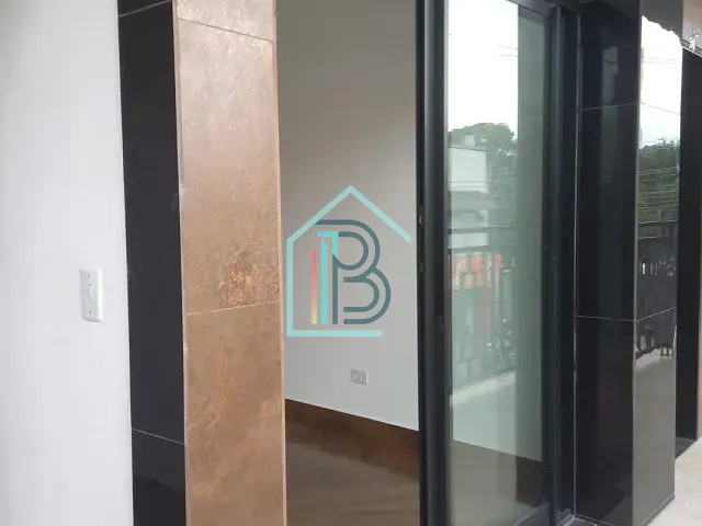 Loja com 25m², para alugar, no bairro Vila Progresso em Guarulhos